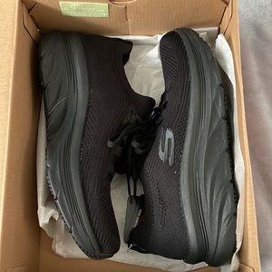 Sketchers Slip Resistant Work Shoes
